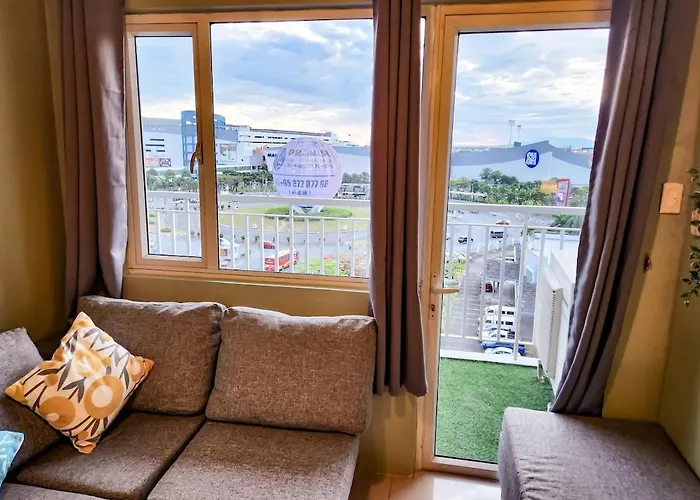 Apartment Artsy 110sqm 2br In Moa 200mbps Wifi Xbox Printer